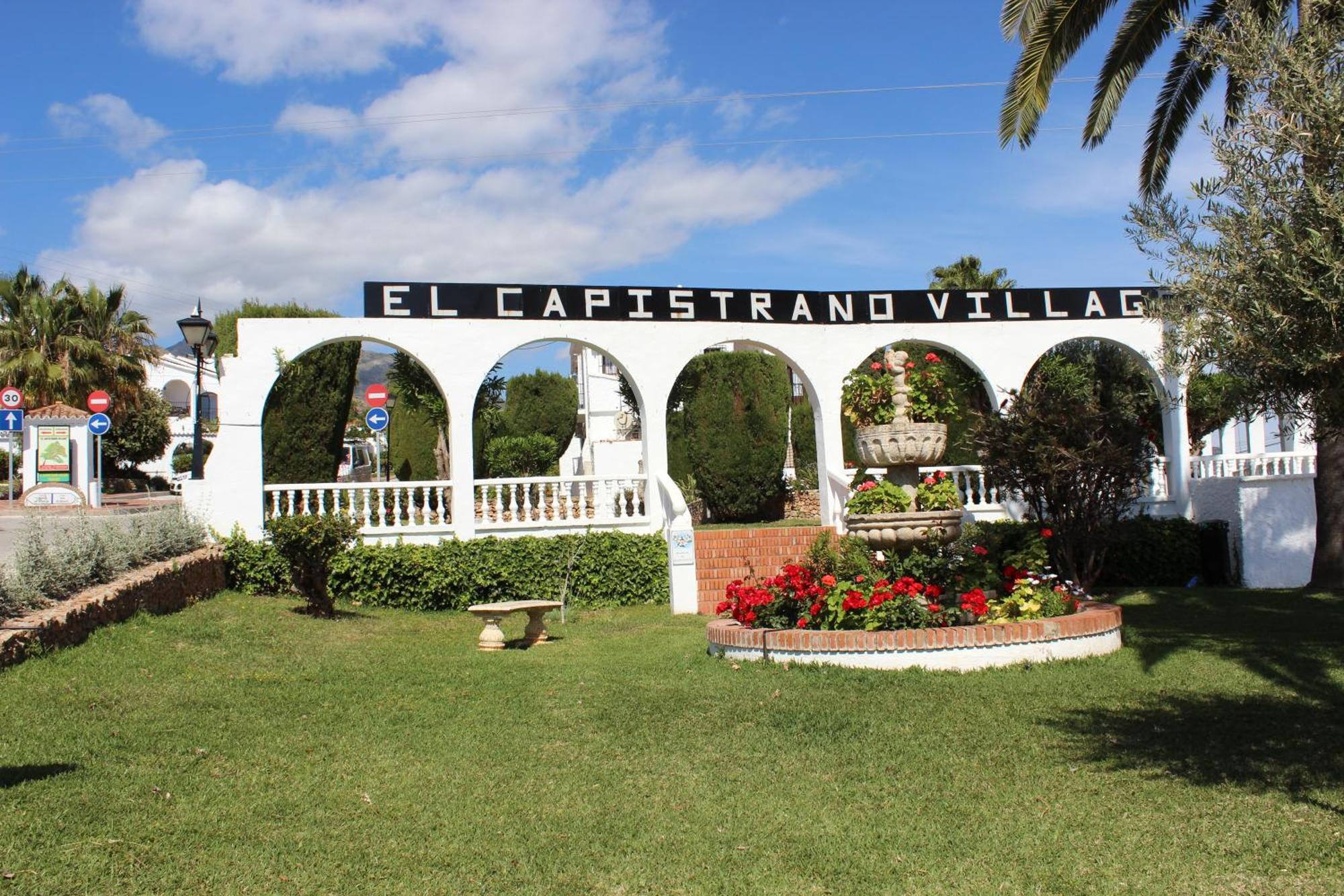 Apartamento Capistrano Village Nerja Exterior photo